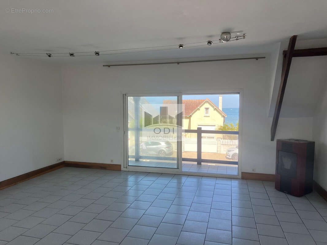 Appartement à BLONVILLE-SUR-MER
