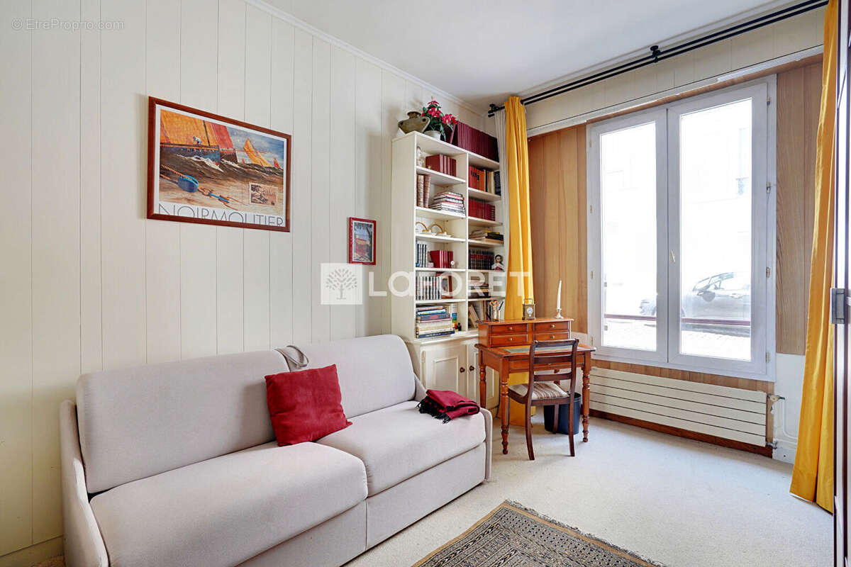 Appartement à PARIS-15E