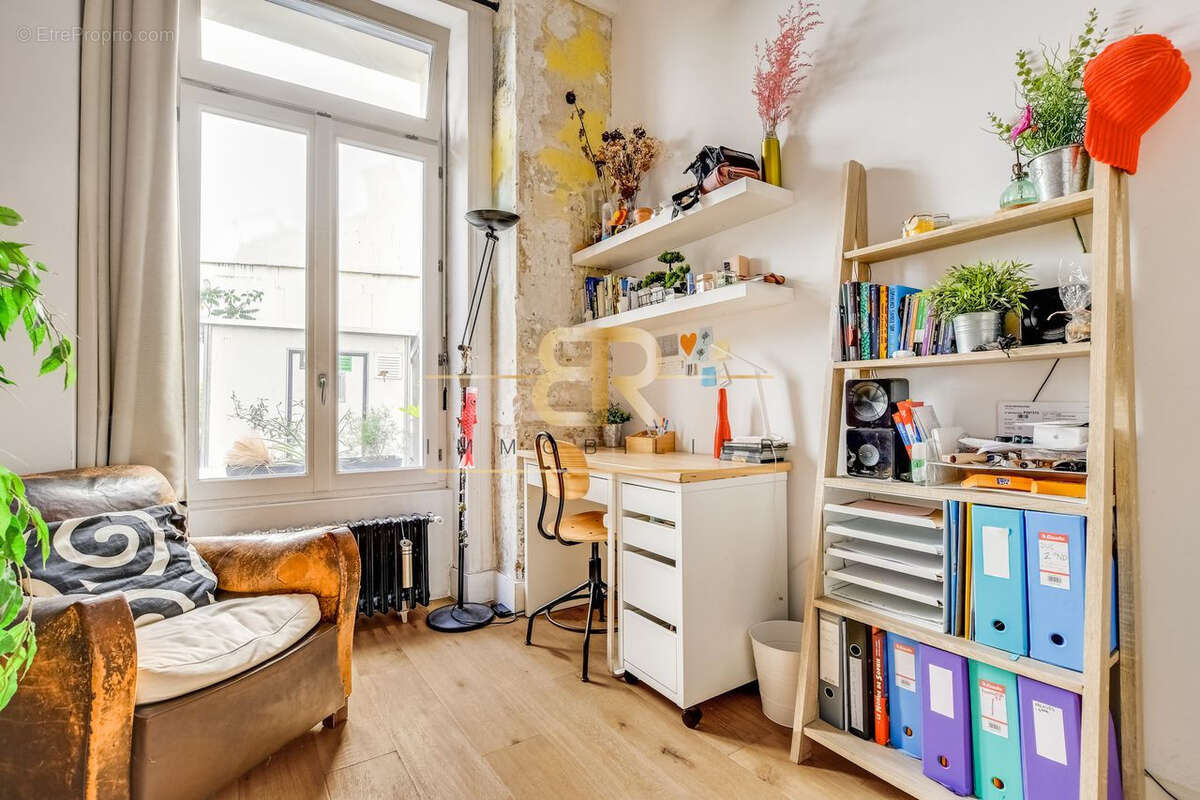 Ancien atelier rénové par architecte — 3 chambres — terrasse plein sud - photo 7