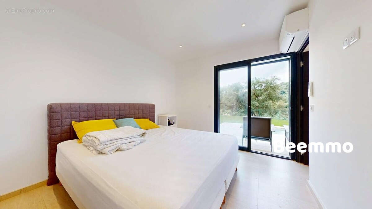 Maison à AURIBEAU-SUR-SIAGNE