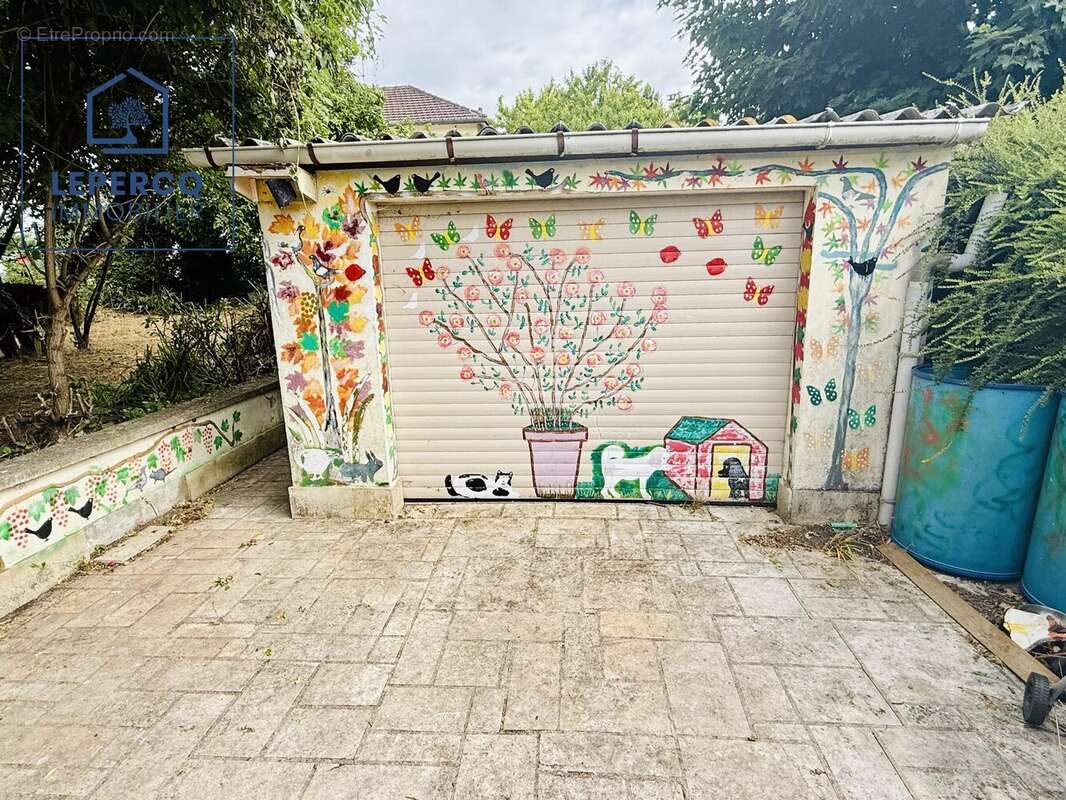 Maison à LA FERTE-MILON