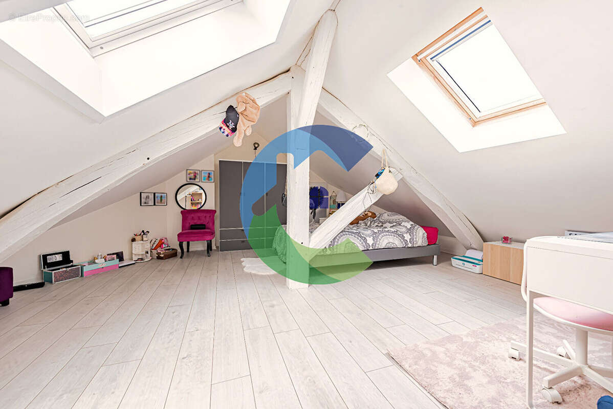 Appartement Ballainvilliers 4 pièce(s) 79 m2 - photo 8