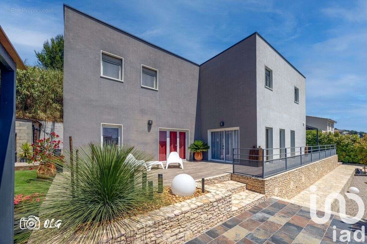 Photo 2 - Maison à BELLEGARDE