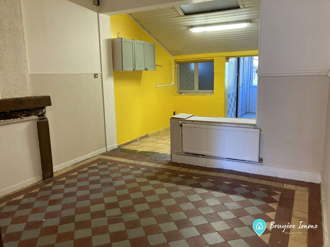 Maison à AULNOYE-AYMERIES