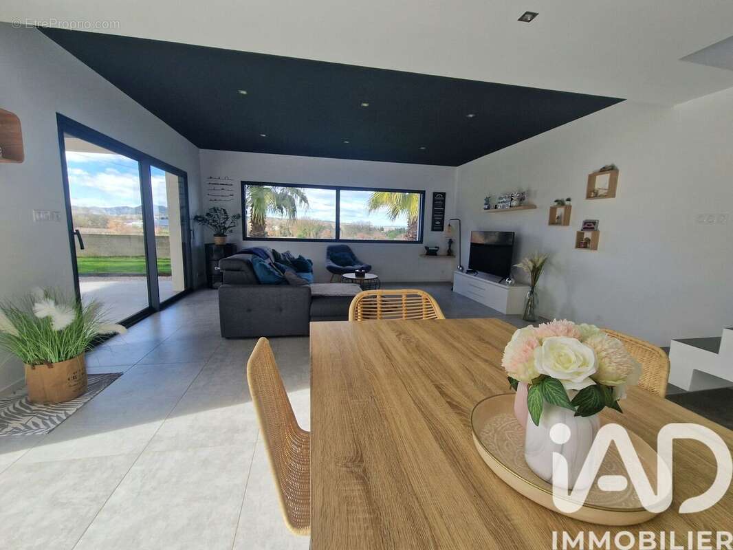 Photo 8 - Maison à SAINT-GENIES-DE-COMOLAS