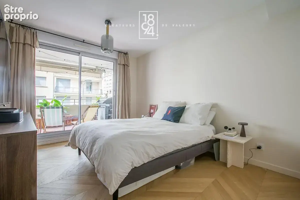Superbe T4 de 120 m² avec terrasse et double Box - Carré d’Or - photo 10
