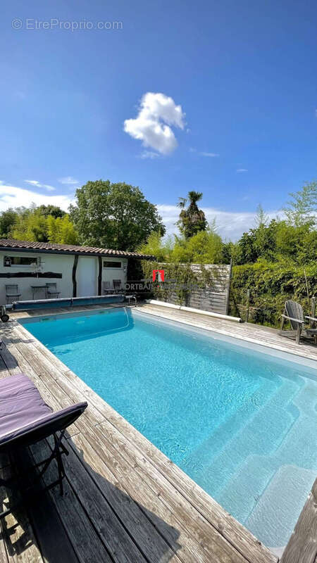 Maison à SAINT-ANDRE-DE-CUBZAC