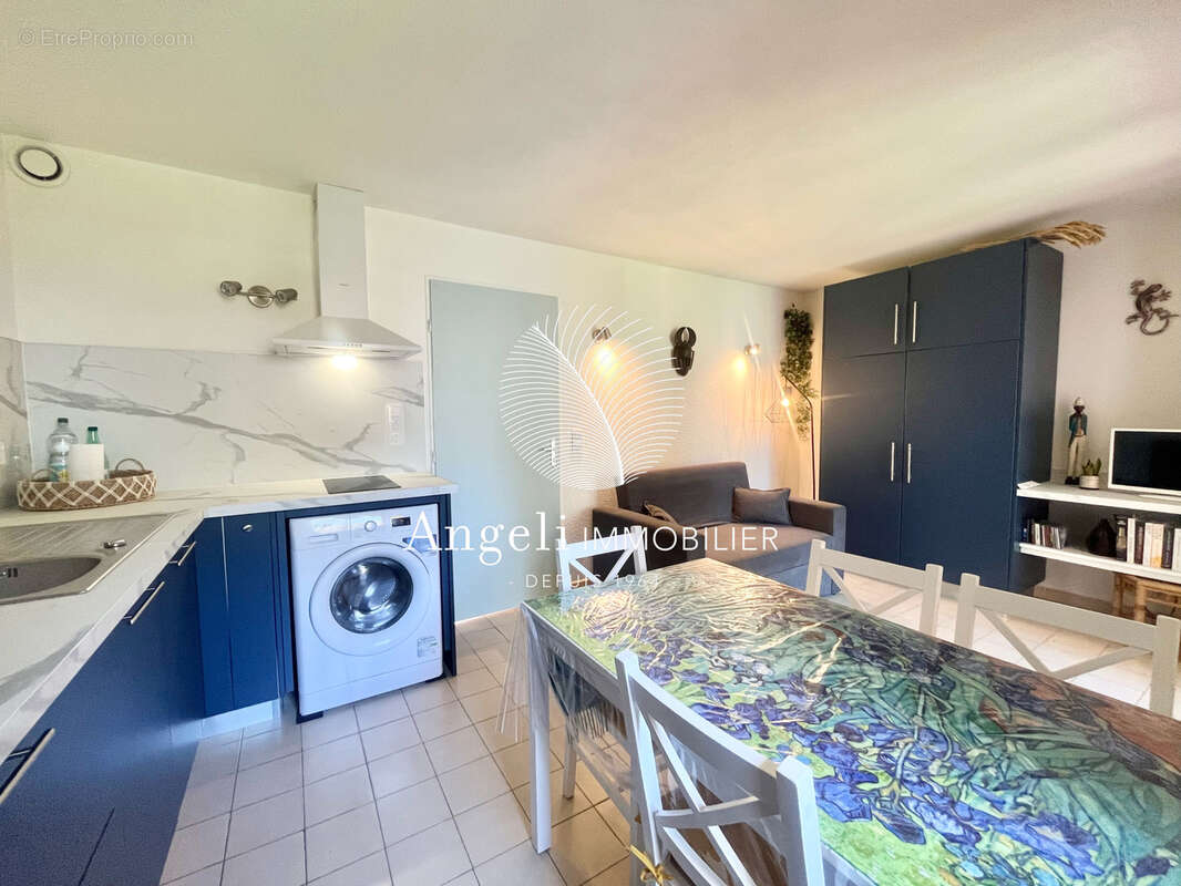 Appartement à FREJUS