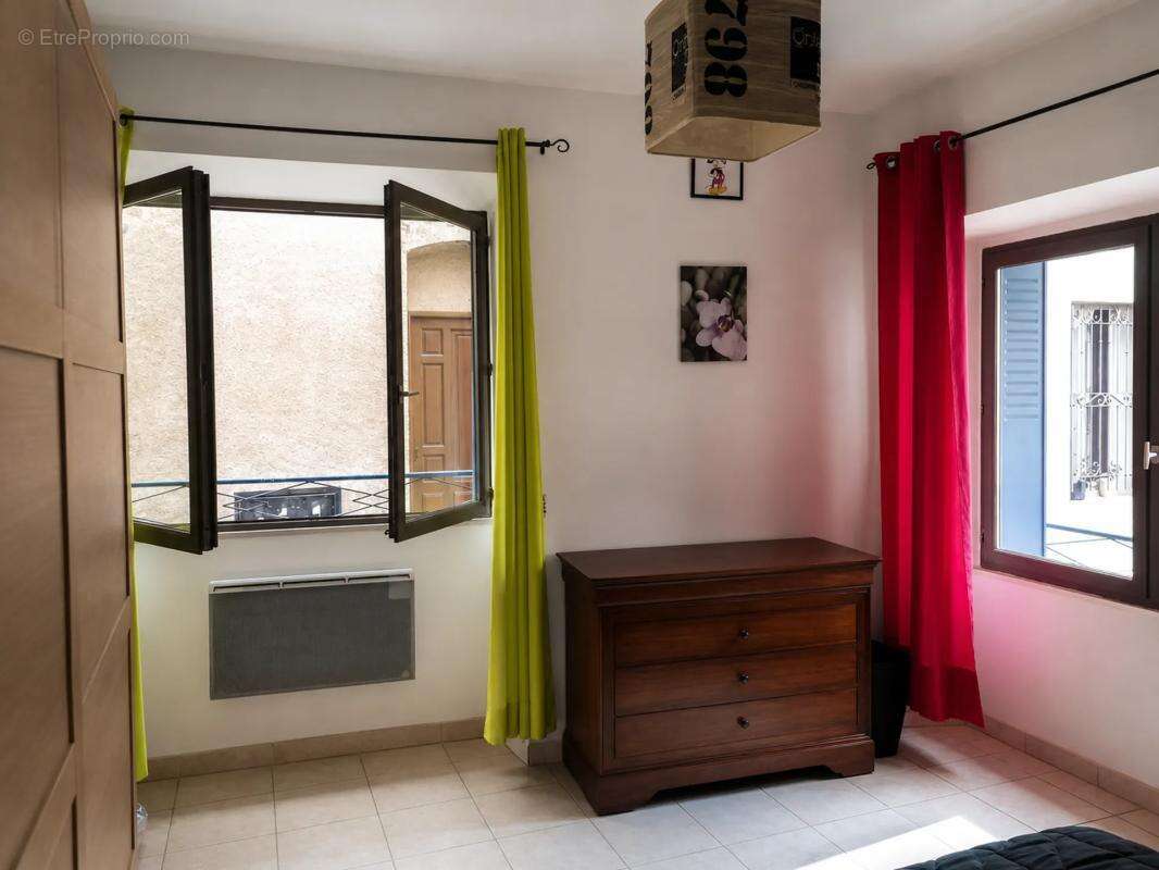 Appartement à MALAUCENE