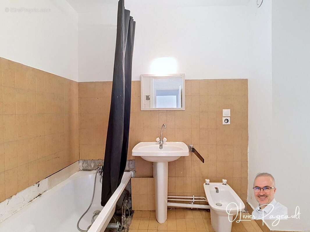 Photo 9 - Appartement à LYON-8E