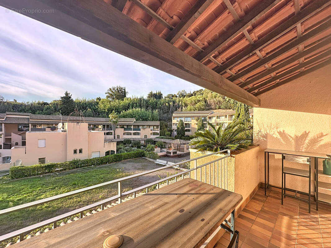 Appartement à LA CROIX-VALMER