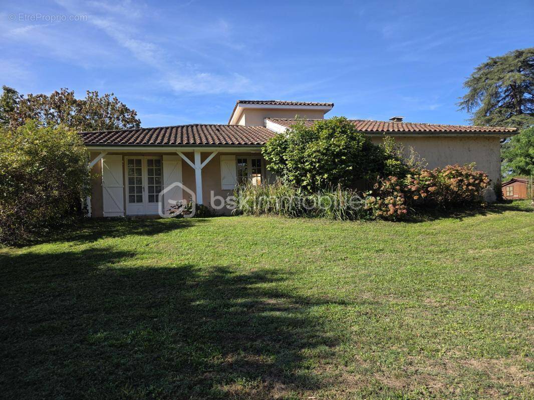 Maison à LE PASSAGE