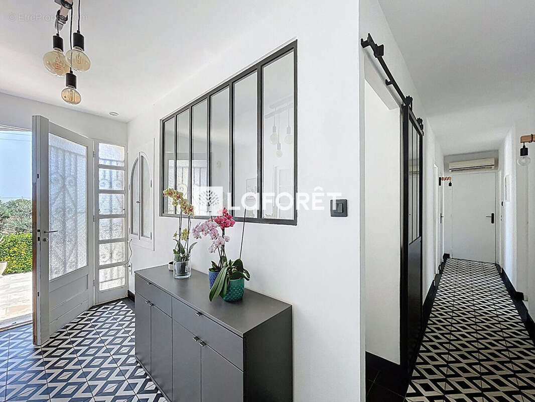 Maison à LA VALETTE-DU-VAR