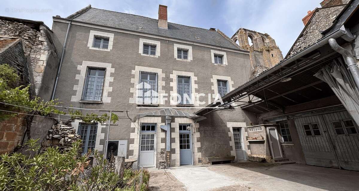 Maison à CORMERY