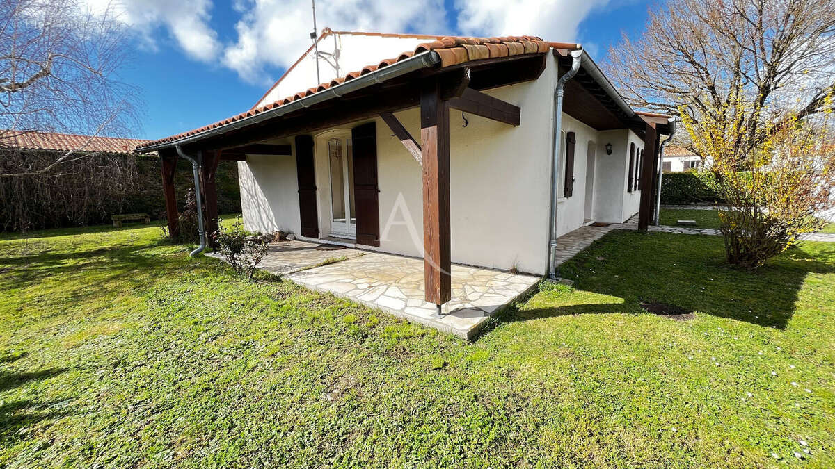 Maison à SAINT-SULPICE-DE-ROYAN