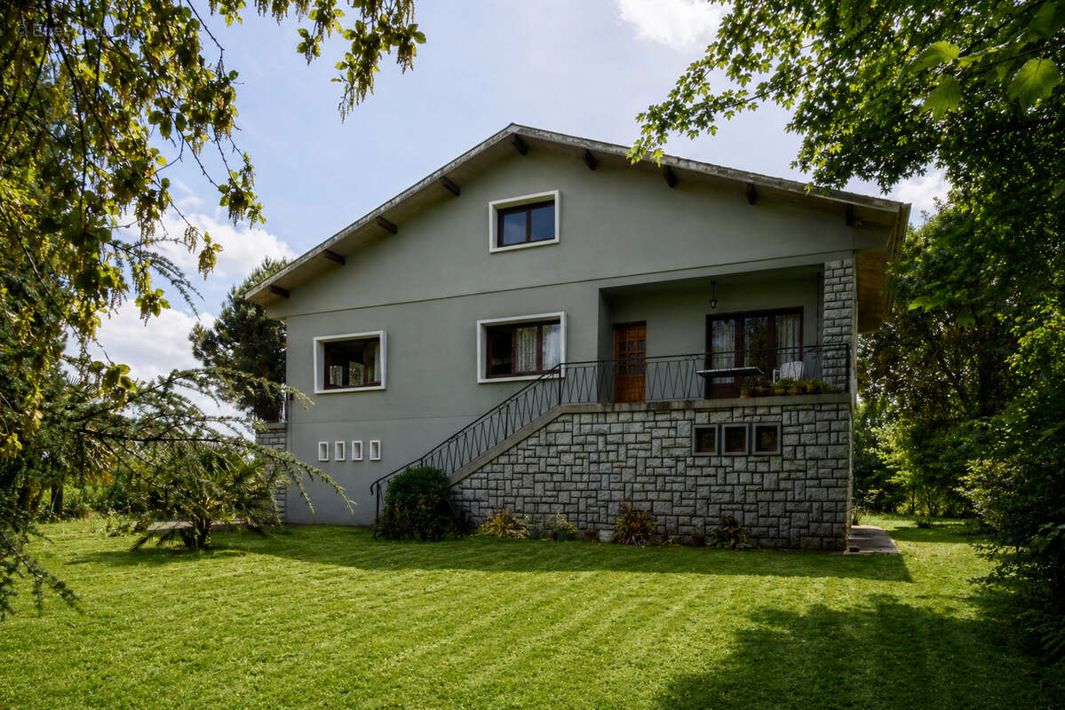 Maison à AMOU