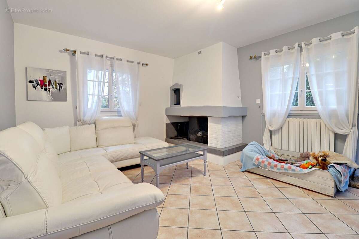 Maison à EZY-SUR-EURE