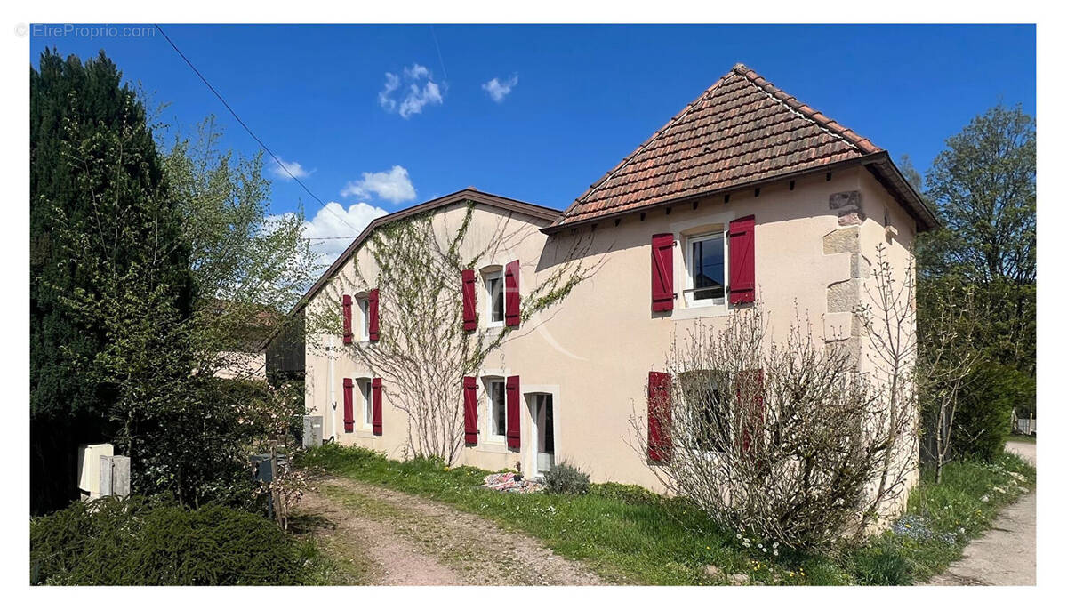 Maison à EPINAL