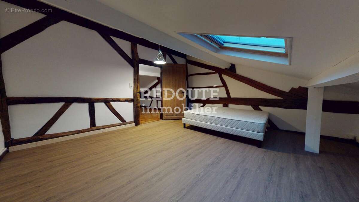 A VENDRE - LA NEUVILLE-AUX-BOIS - Maison de caractère en colombages - photo 11