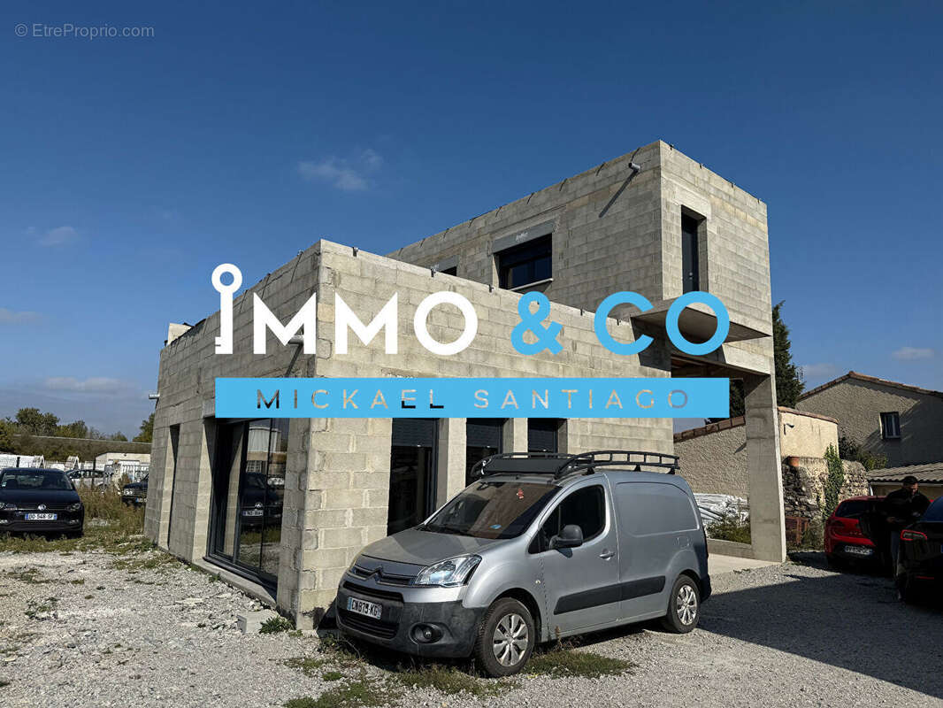 Commerce à LIVRON-SUR-DROME