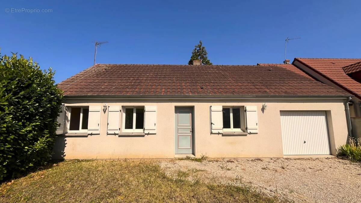 Maison à CRAVANT