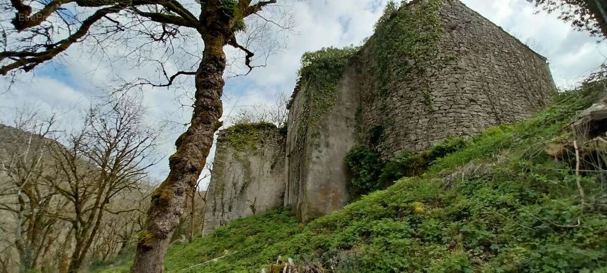 Bâtisse en pierre à rénover - photo 15