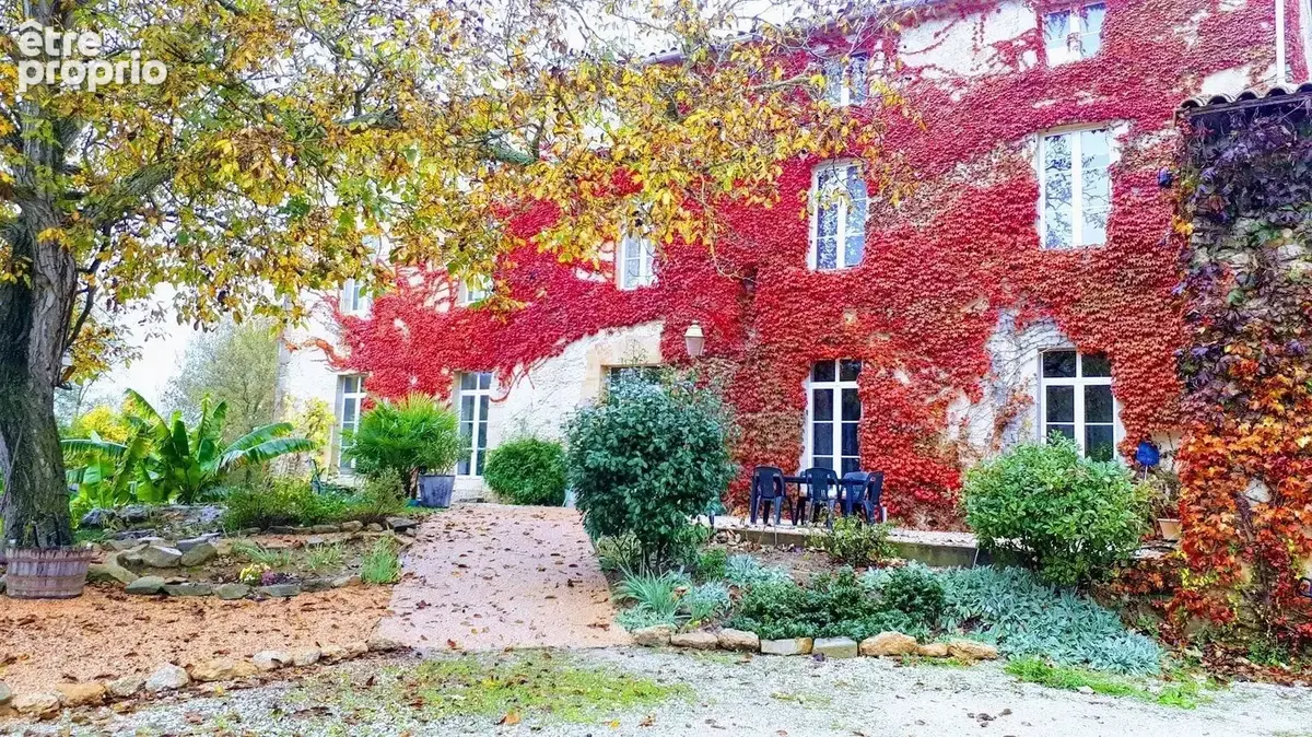 DISTRICT Ile Saint Louis - Au coeur de l'Ariège - Ancien moulin du XVIIème sur 1,5ha de terrain arboré. Idéal pour gîtes ou cham - photo 2