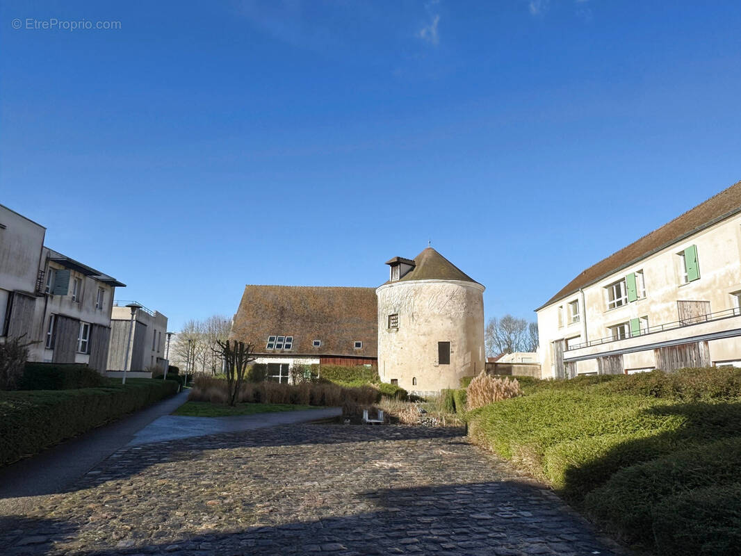 Appartement à SURVILLIERS