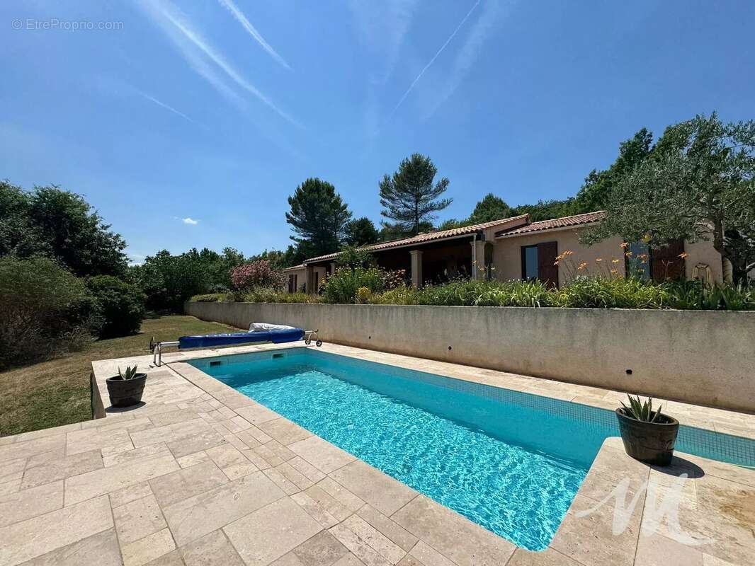 Grande maison de Charme à vendre  à Montmeyan avec Piscine, garage, abri voiture - photo 14