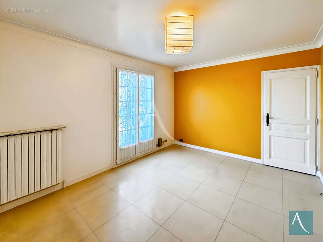 Maison à EGLY