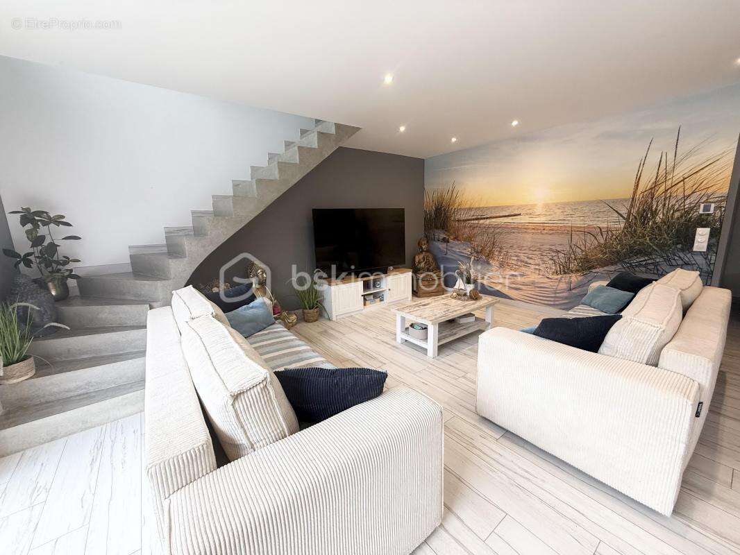 Maison à SAINT-JEAN-LASSEILLE