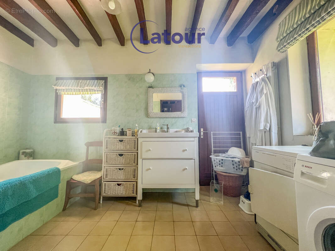 Maison à MEZIERES-EN-DROUAIS