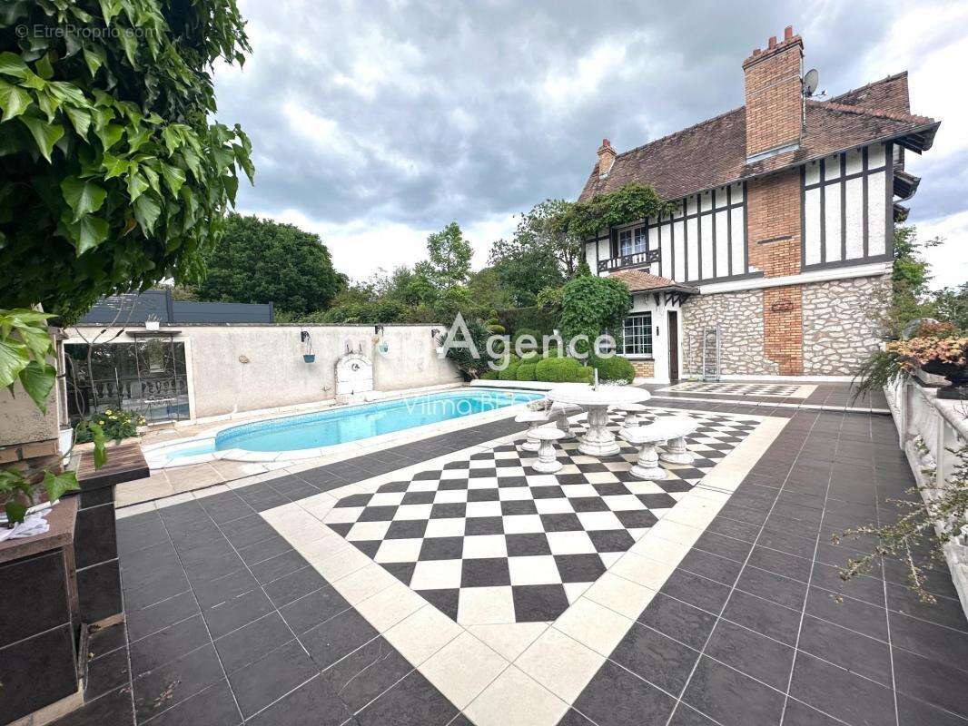 Maison à MISY-SUR-YONNE