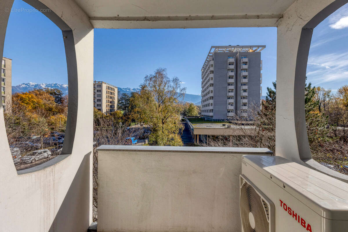 Appartement à MEYLAN