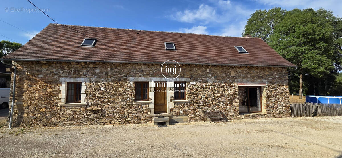 Maison à LA COQUILLE