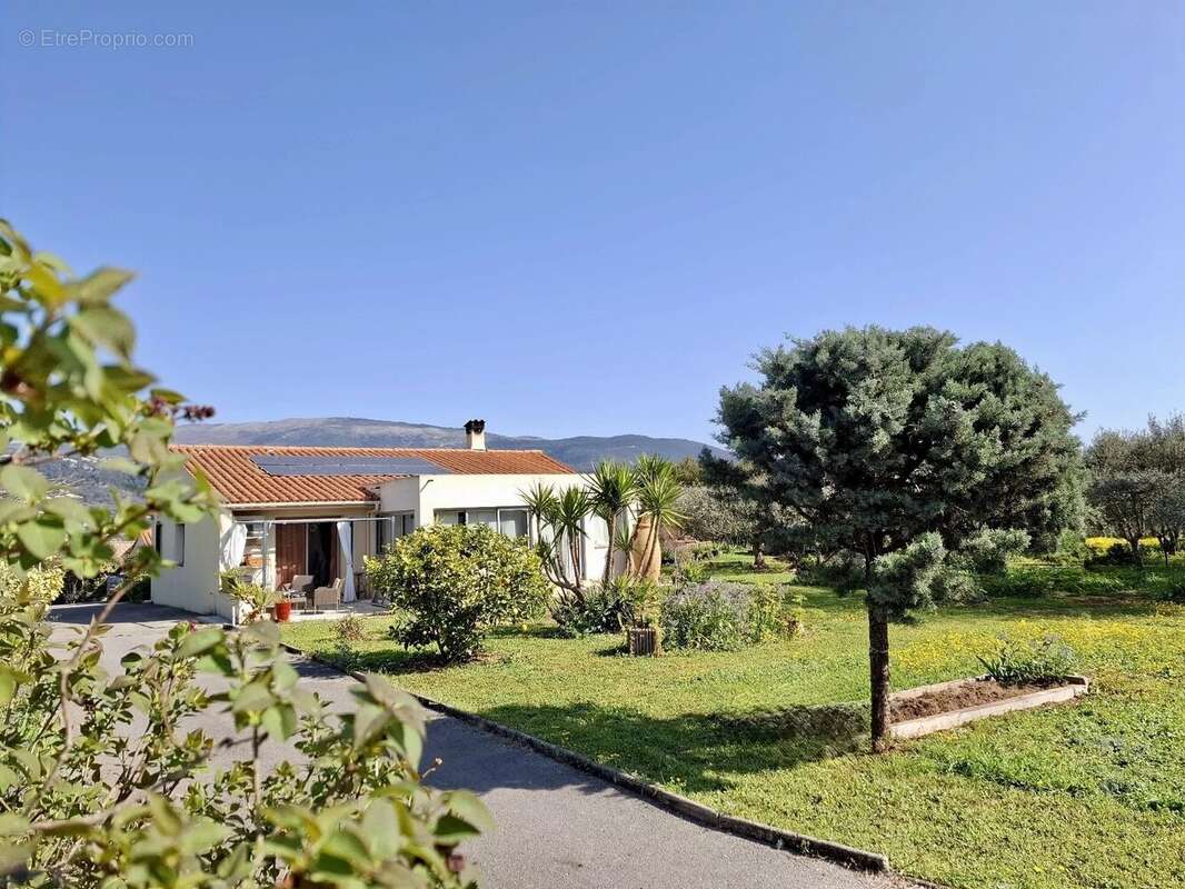 Maison à PEYMEINADE