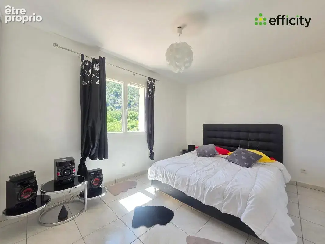 Maison 8 pièces 245 m² à vendre à Marcoux (04420) - photo 14