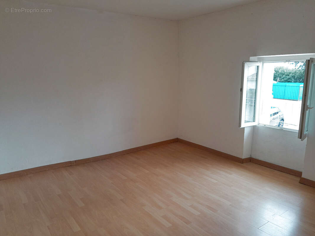 Maison à CAUMONT-SUR-DURANCE