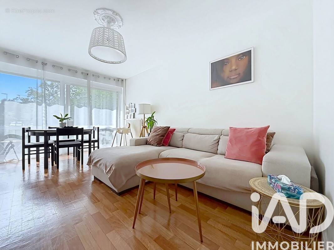 Photo 1 - Appartement à EVRY