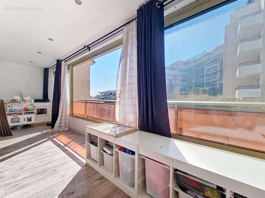 Appartement à LE CANNET