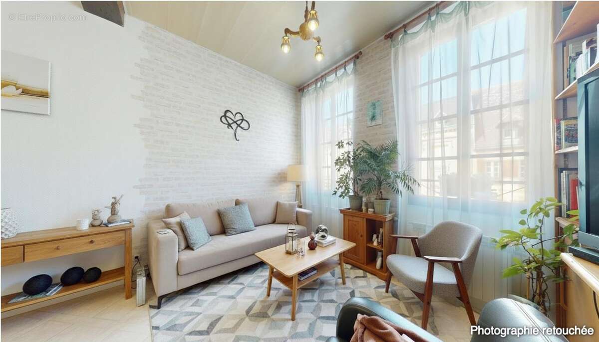 Commerce à VILLENEUVE-SUR-YONNE