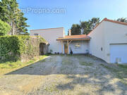 Maison à SAINT-CHRISTOPHE-LA-COUPERIE