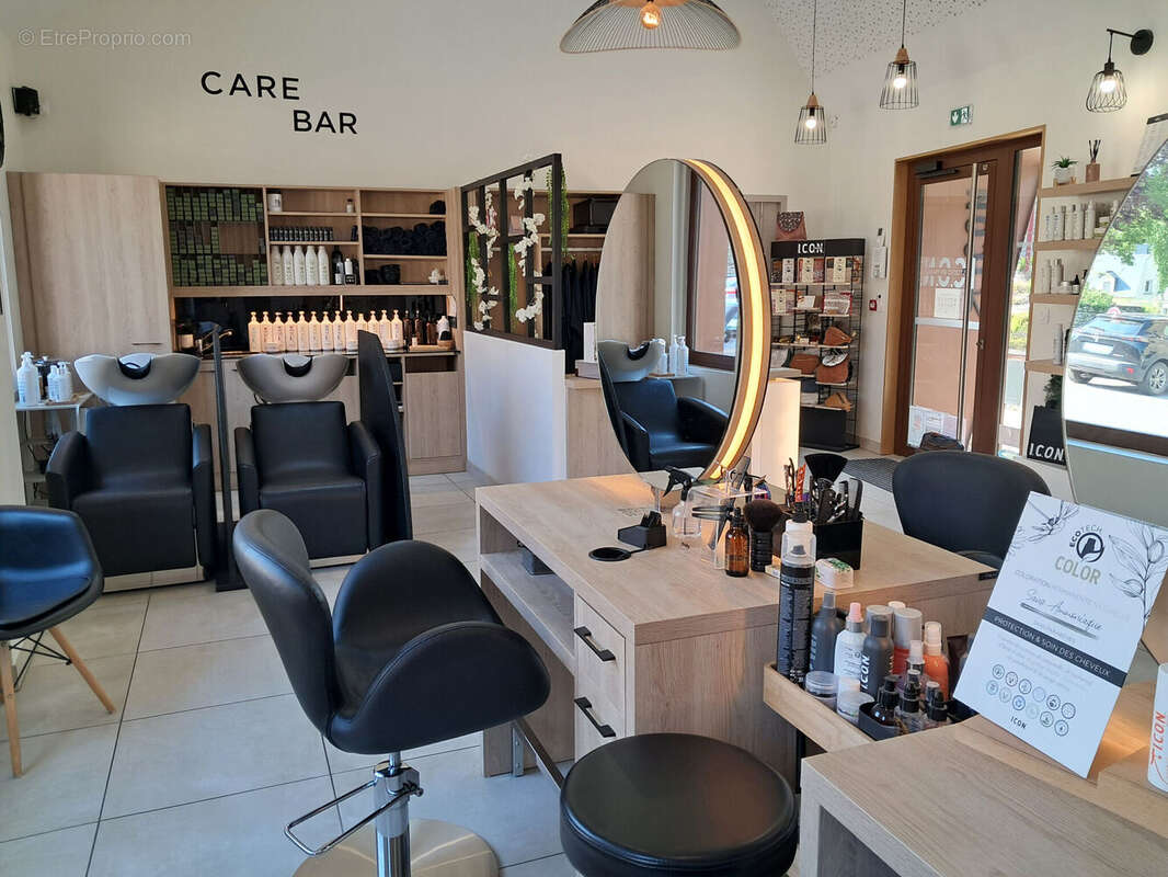 Photo 4 - Commerce à POLIGNE