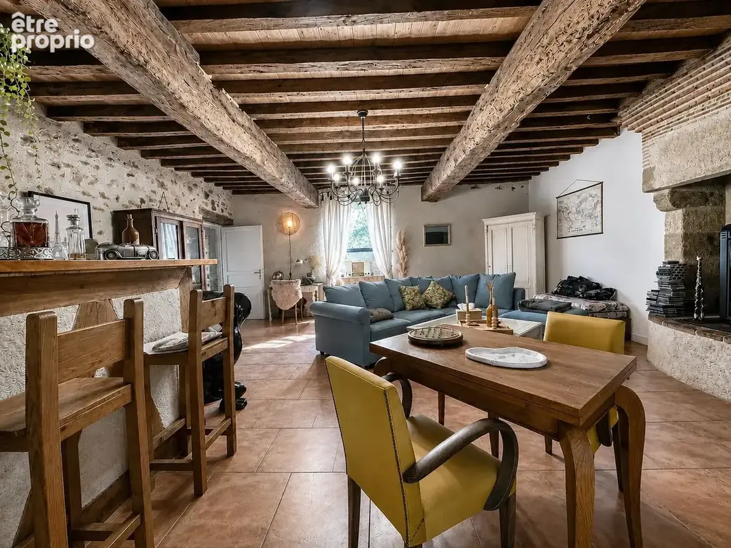 Maison 8 pièces 300 m² à vendre à Chabrac (16150) - photo 9