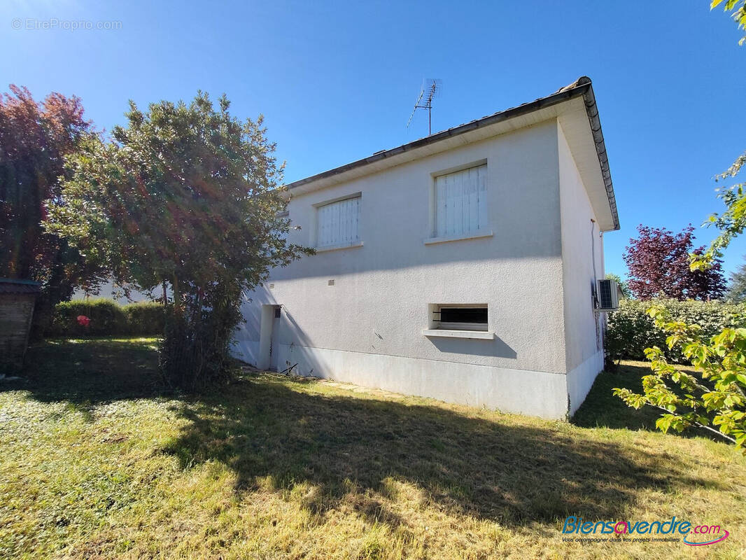 Maison à BUXEROLLES