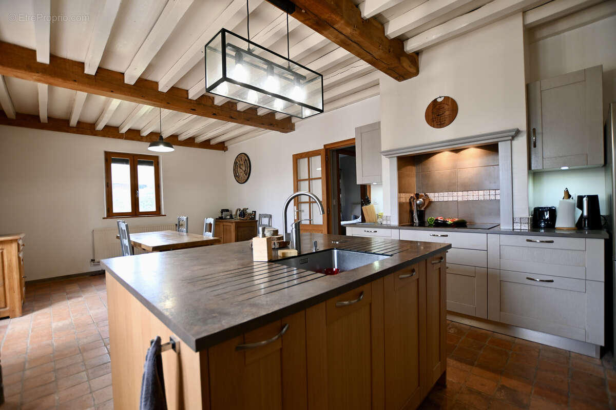 Maison à COURCELLES-FREMOY