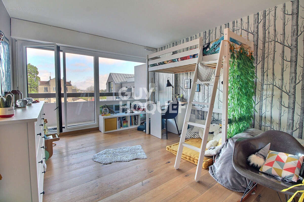 Appartement à CHAVILLE