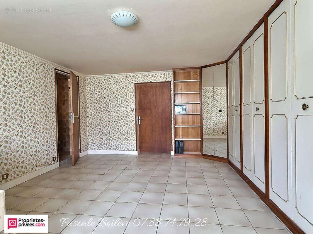 Maison avec rez-de-jardin - Vernantes (49390) - photo 11