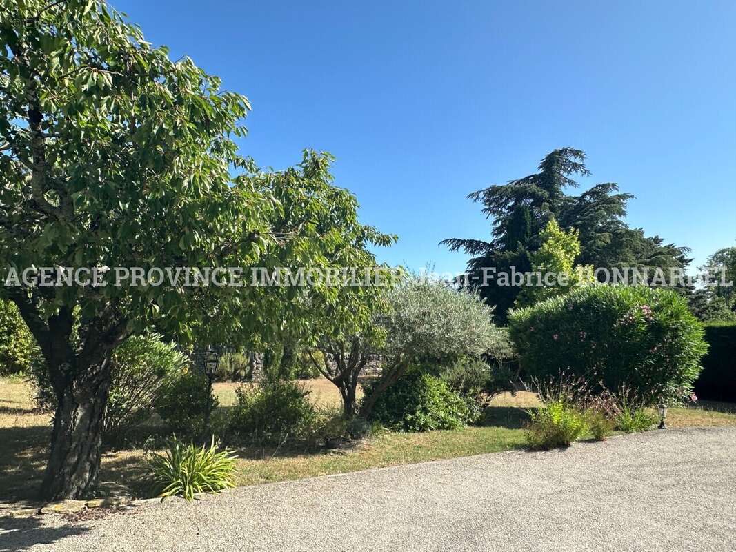 Maison 152 m² à Grignan  - photo 13