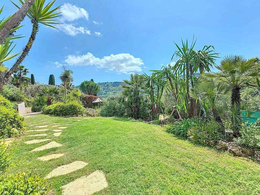 Maison à LE BAR-SUR-LOUP